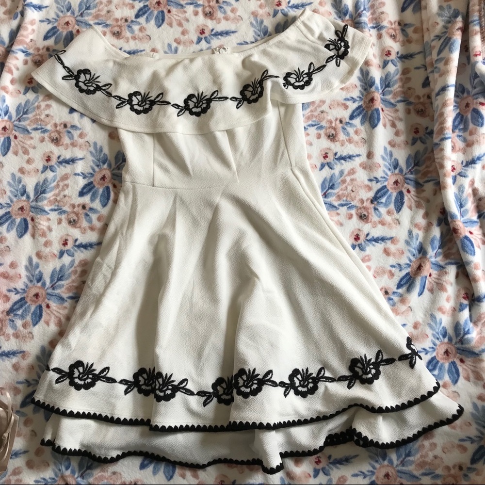 Off the shoulder Flowy dress